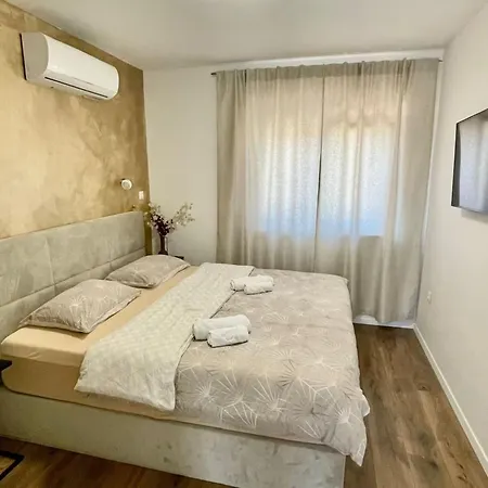 Villa Lux